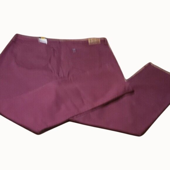 Lee Women's Straight Leg Regular Fit Pants Size 18 Medium Wine Color Mid Rise - Picture 3 of 7